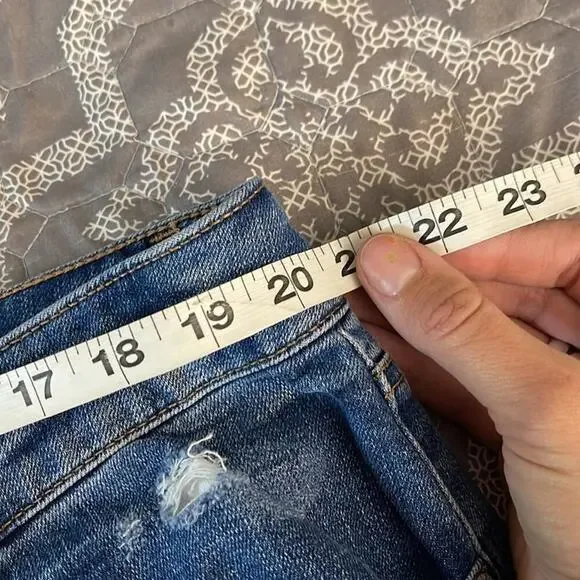 TALBOTS Distressed Raw Hem Medium Wash Cotton Blend Everyday Relaxed Jean Sz 16 - Picture 6 of 9